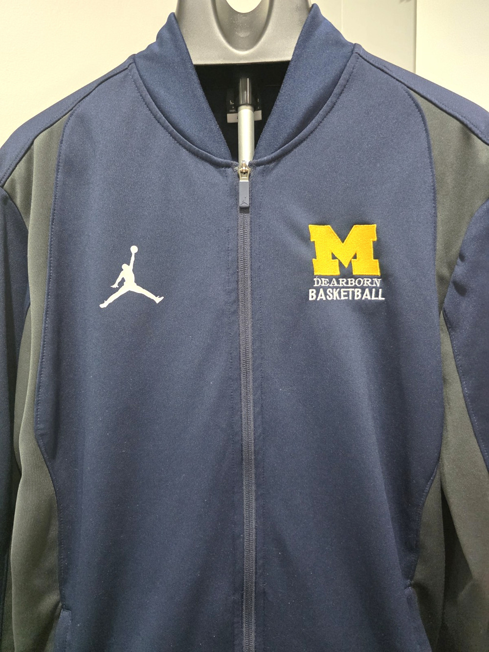 Jordan Michigan Wolverines Dearborn Basketball Jacket Men’s Large Dri-FIT Navy